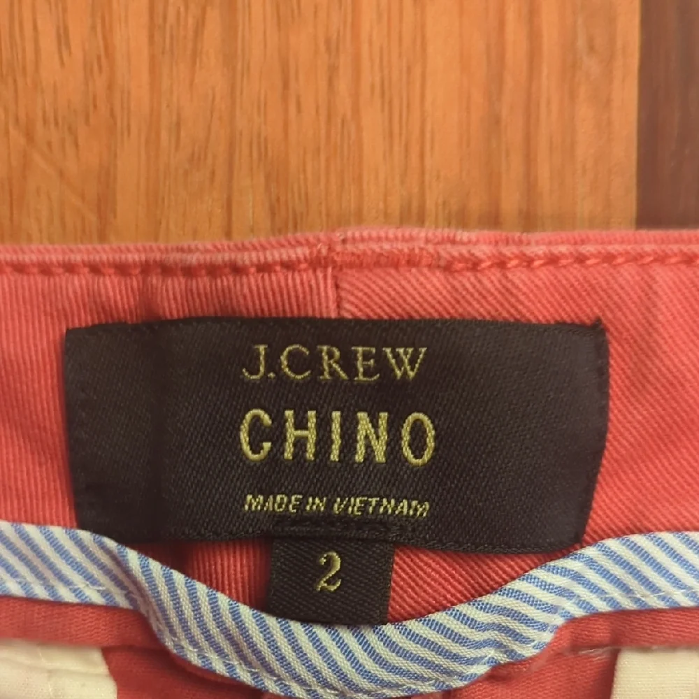 J.Crew Chino Shorts Size 2 Pink Preppy  Minimalist Capsule Wardrobe Old Money